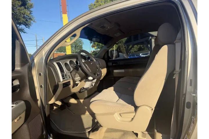 2007 Tundra image 10