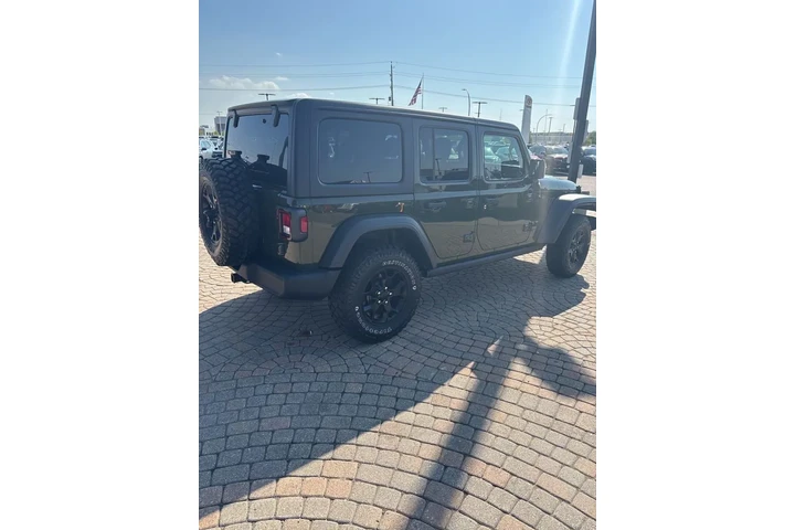 $31998 : 2021 Wrangler Unlimited Willys image 5