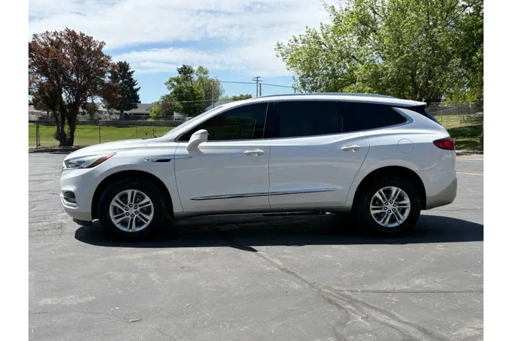 $11900 : 2018 Enclave Essence image 8