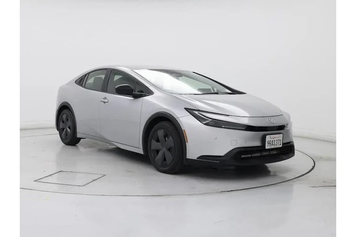 $29998 : Toyota Prius 2024 LE 4dr Hat image 1