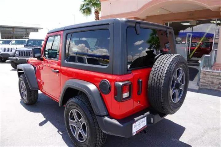 $41995 : Pre-Owned 2019 Wrangler Sport image 8