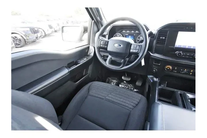 $32946 : Ford F-150 2022 4x2 XL 4dr S image 7