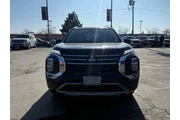 $31995 : Mitsubishi Outlander 2025 AW thumbnail