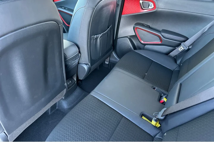 $26135 : New 2025 Soul GT-Line image 8