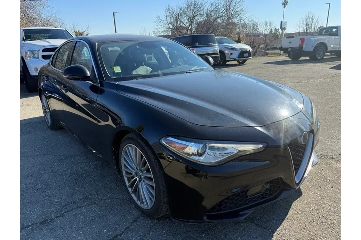 $14000 : Alfa Romeo Giulia 2017 Ti 4d image 7