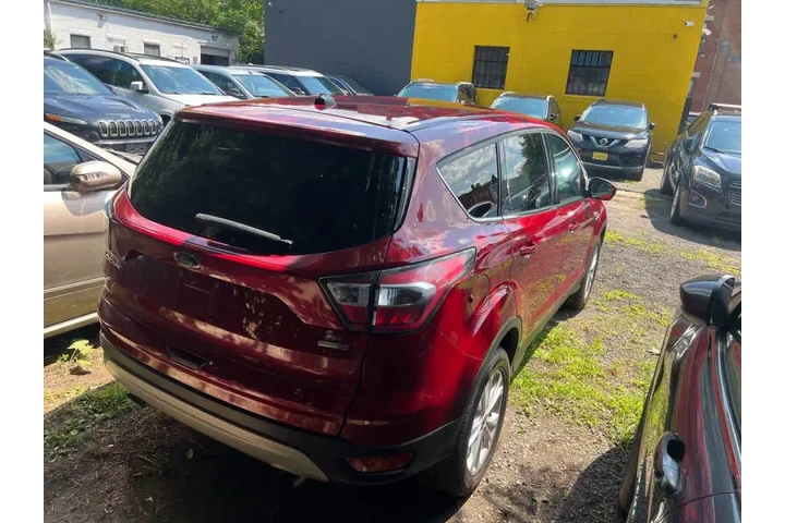 $9999 : 2017 Escape SE image 6