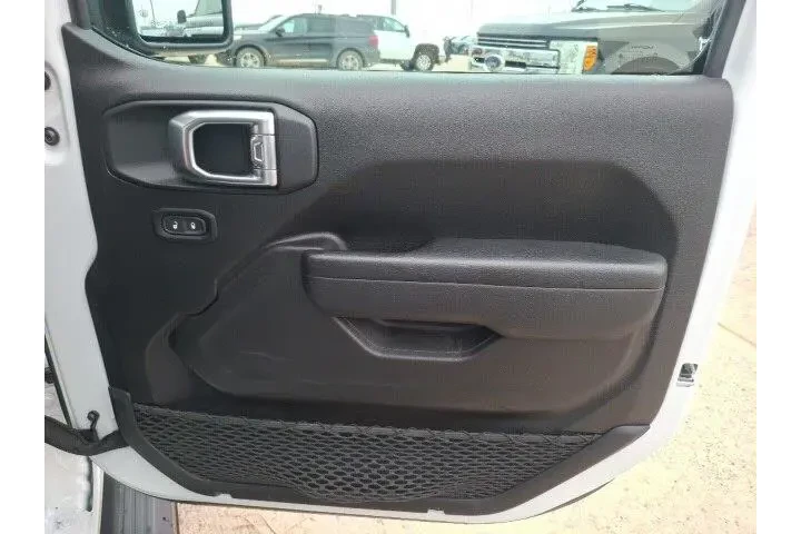 $39240 : Jeep Wrangler 2024 4x4 Rubic image 9