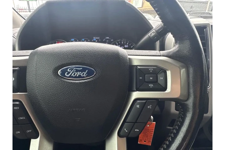 2021 F-250 SD Lariat image 10