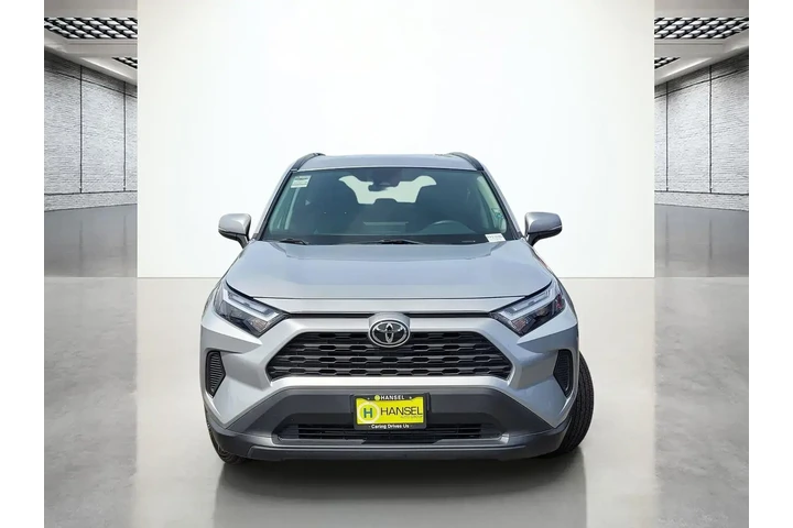 $31700 : Toyota RAV4 2025 XLE 4dr SUV image 4