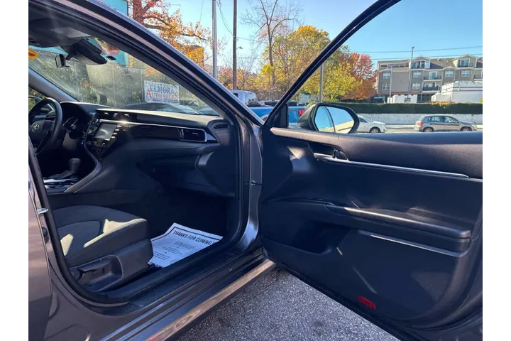 $21999 : 2020 Camry Hybrid LE image 8