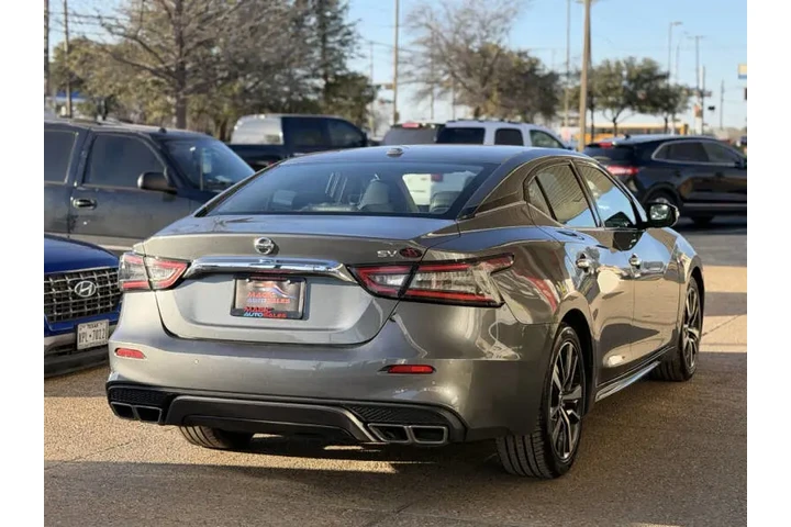 $15999 : 2020 Maxima 3.5 SV image 9