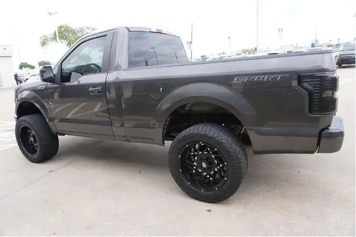 $17725 : Ford F-150 2017 4x2 XL 2dr R image 4