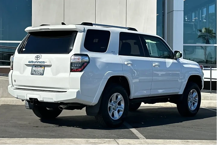$32900 : Toyota 4Runner 2020 4x2 SR5 image 3