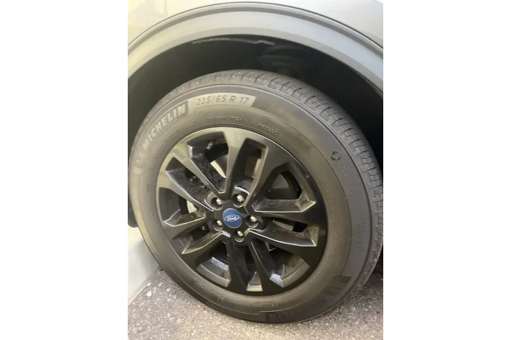 $20900 : Ford Escape 2022 SE 4dr SUV image 10