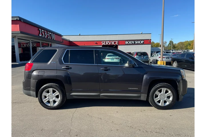 2013 GMC Terrain AWD 4dr SLE image 1