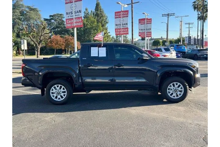 $32995 : Toyota Tacoma 2024 4x2 SR5 4 image 7