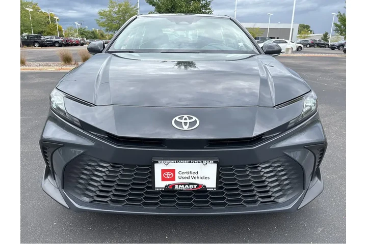 $30500 : Gold Certified2025 Camry Hybr image 8