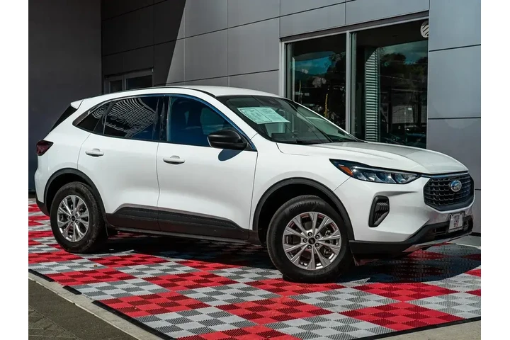 $22188 : Ford Escape 2024 AWD Active image 3