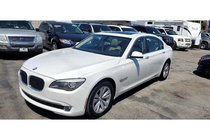 $13499 : 2012 BMW 7-Series image 4