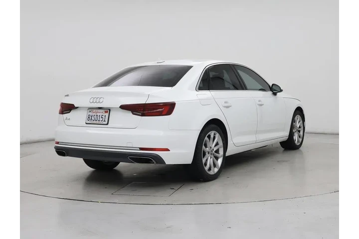 $20998 : Audi A4 2019 Titanium 40 TFS image 8