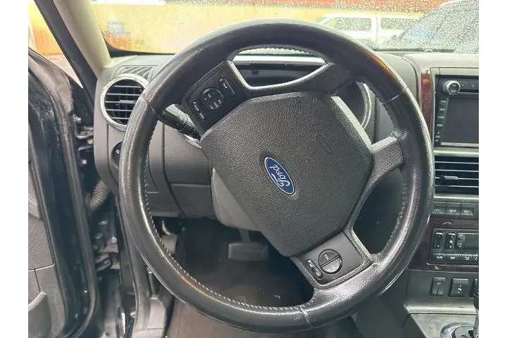 $6459 : Ford Explorer 2009 4x4 Limit image 5