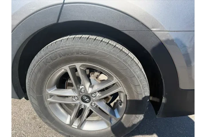 $13566 : Hyundai SANTA FE Sport 2017 image 5