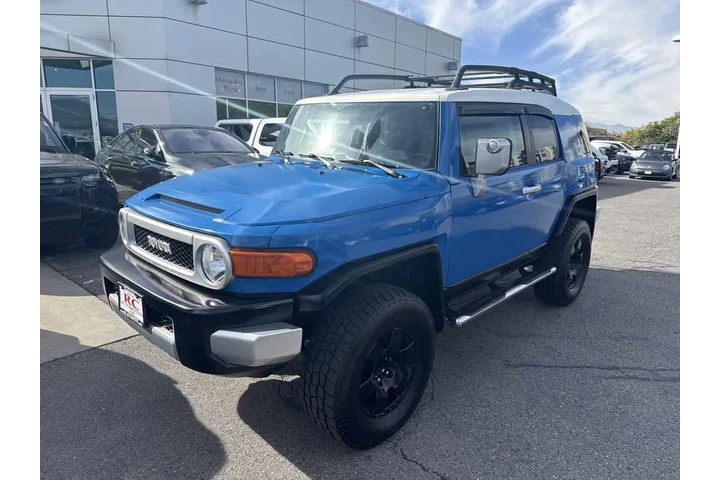$11910 : 2007 FJ Cruiser image 3