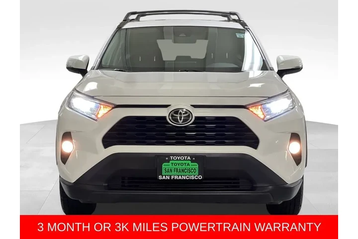 $17988 : 2021 RAV4 XLE image 8