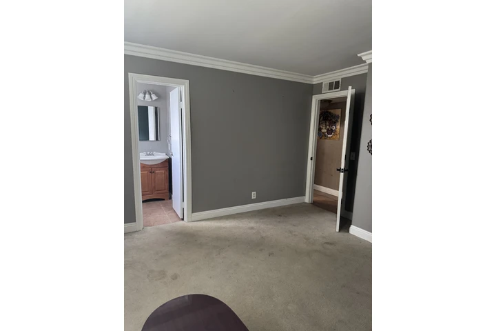 $600 : Master  room image 2