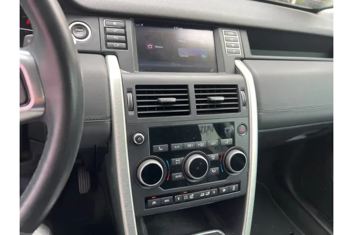 $14995 : 2017 Land Rover Discovery Spo image 8