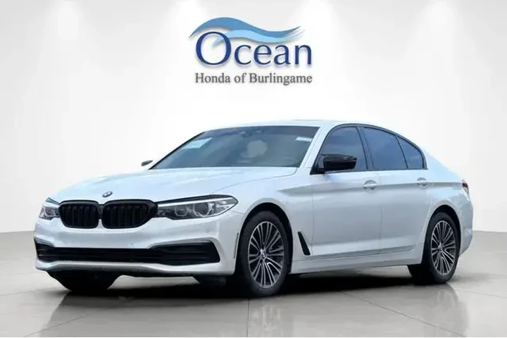 $17994 : BMW 5 Series 2019 530i 4dr S image 8