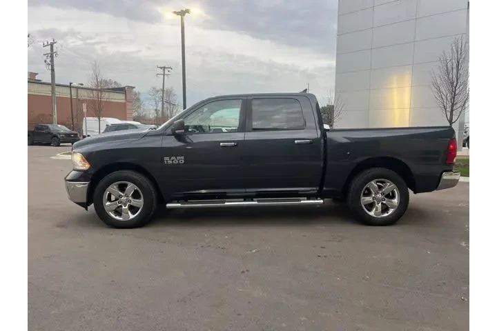 $10470 : Ram 1500 2015 4x4 SLT 4dr Cr image 8