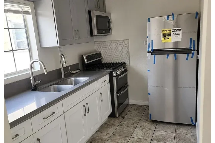 $3450 : HOME FOR RENT IN LOS ANGELES image 6