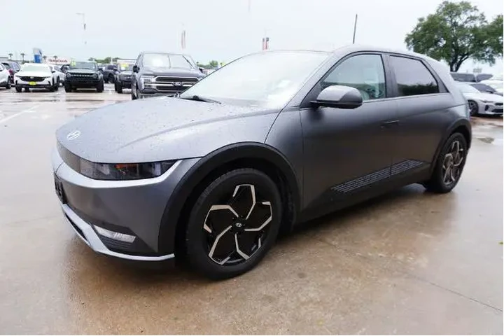 $27725 : Hyundai IONIQ 5 2023 AWD SEL image 3