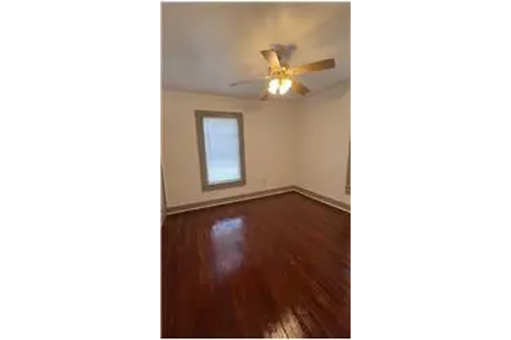 $1195 : Rental property with 3 bedro image 9