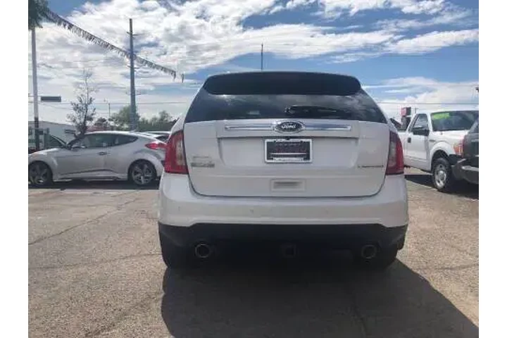 2013 Edge Limited image 9