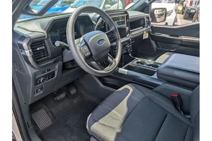$39995 : Ford F-150 2025 4x2 STX 4dr image 10
