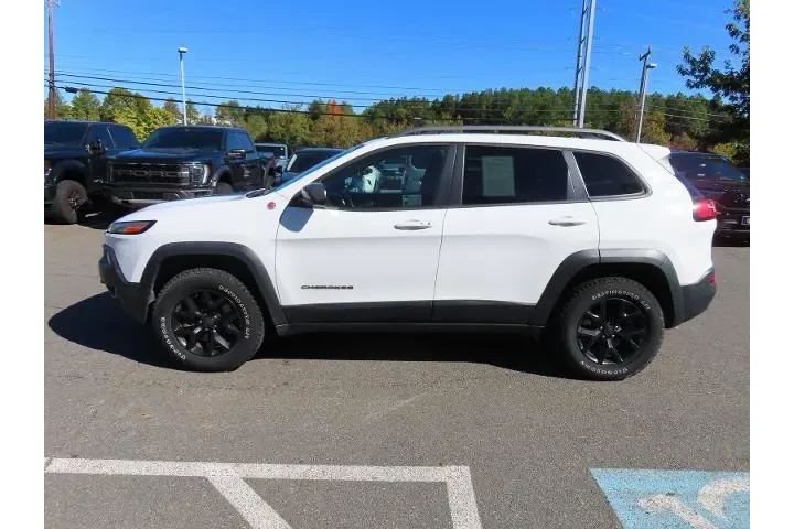 $11500 : Jeep Cherokee 2017 4x4 Trail image 8