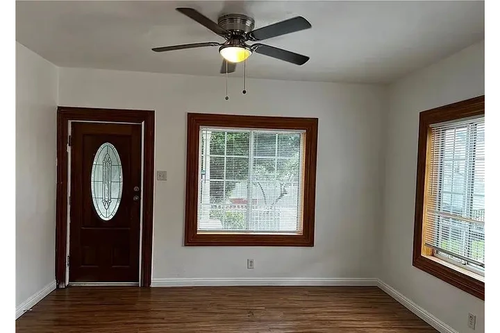 $1250 : encantadora casa en Cresson image 2