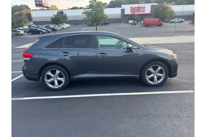 $12500 : 2009 Venza AWD V6 image 8