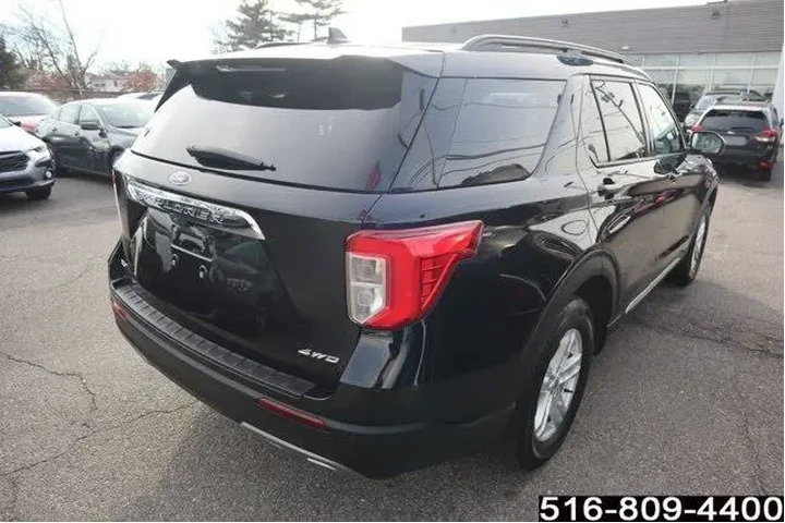 $30447 : Ford Explorer 2022 AWD XLT 4 image 4