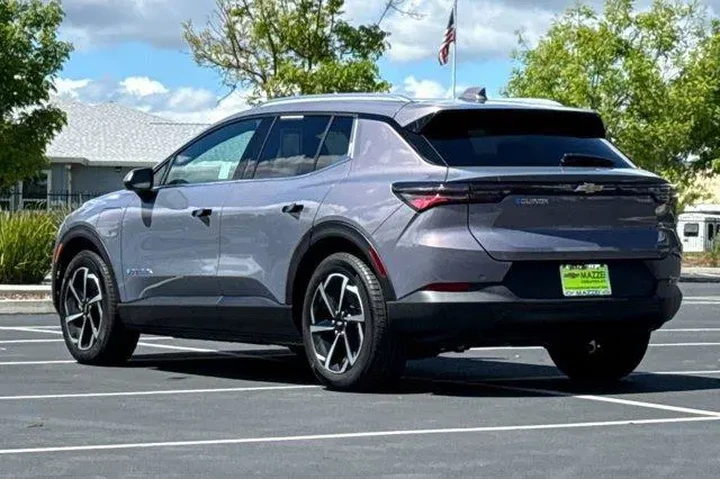 $33477 : Chevrolet Equinox EV 2026 LT image 3