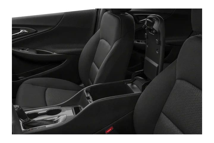 2023 Malibu LT image 10