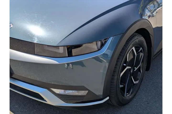 $21495 : Hyundai IONIQ 5 2024 SE 4dr image 10