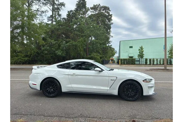 $29107 : Ford Mustang 2018 GT 2dr Fas image 2