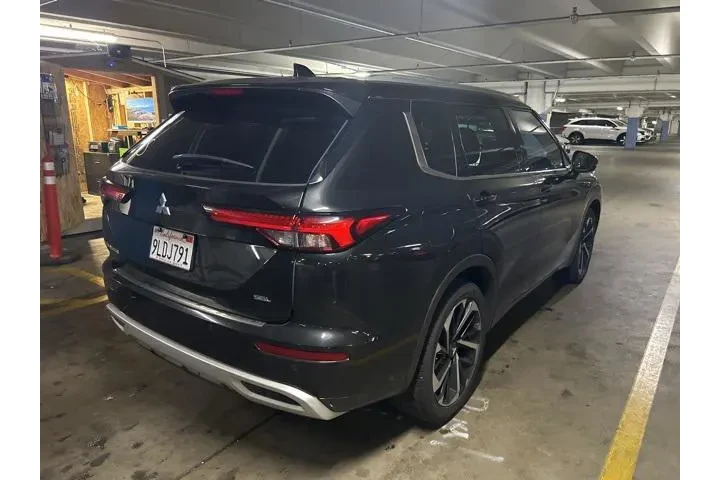 $24995 : Mitsubishi Outlander 2023 SE image 2