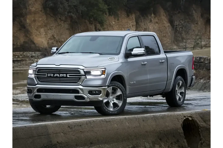 $39981 : Ram 1500 2023 4x4 Laramie 4d image 1