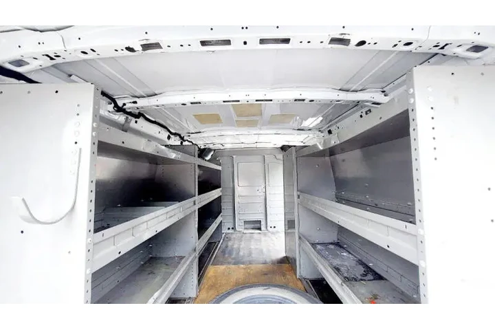 $14990 : 2019 Transit 250 image 5