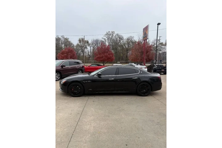 $19950 : 2018 Quattroporte S Q4 GranLu image 9