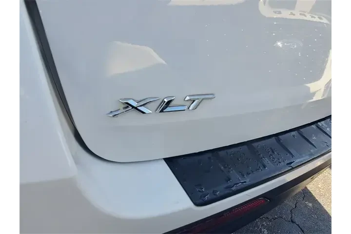 $15990 : Ford Explorer 2020 AWD XLT 4 image 5